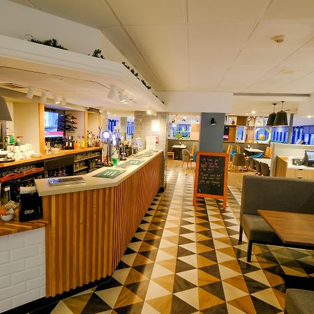 Holiday Inn Warrington By Ihg Zewnętrze zdjęcie