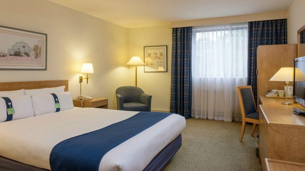 Holiday Inn Warrington By Ihg Zewnętrze zdjęcie