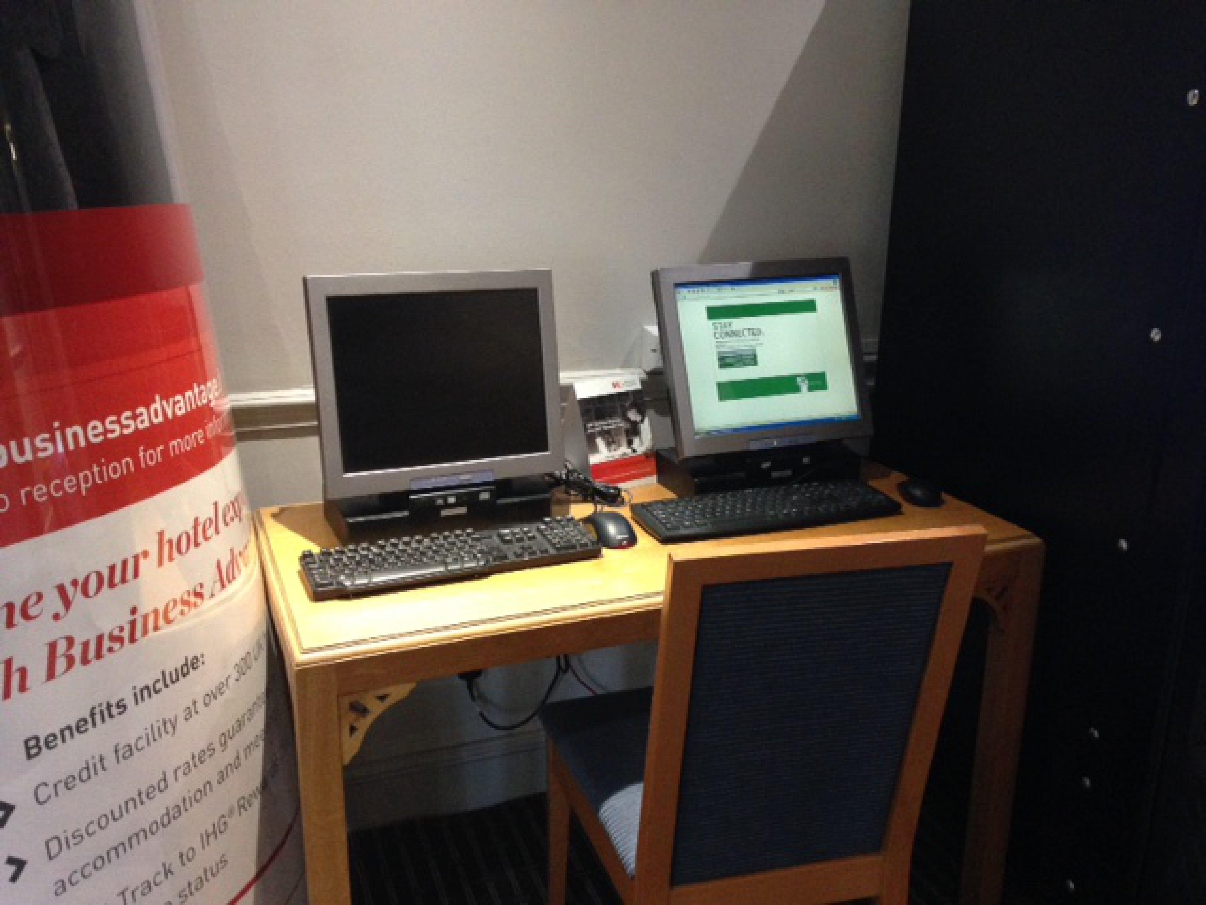 Holiday Inn Warrington By Ihg Zewnętrze zdjęcie