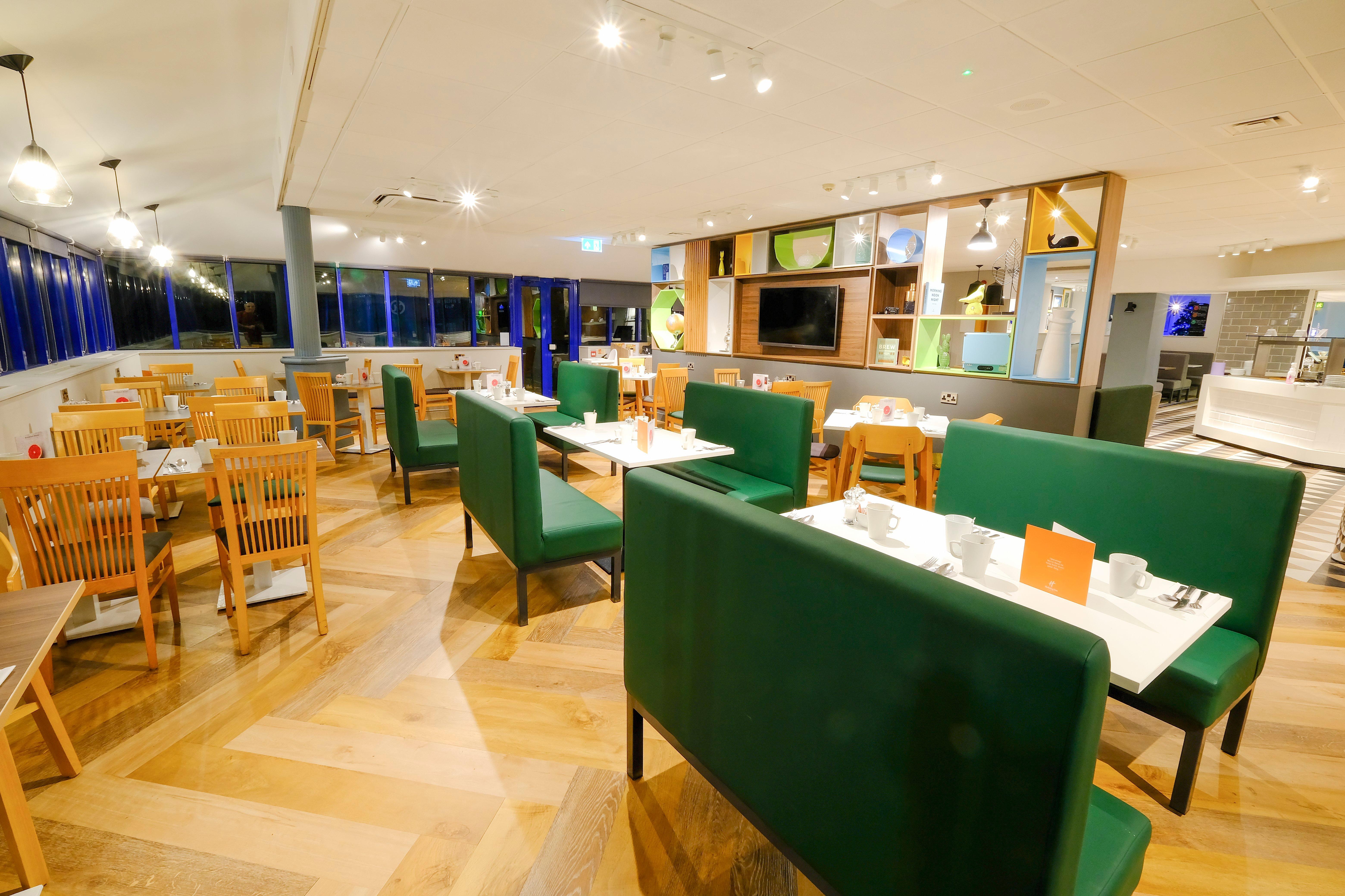 Holiday Inn Warrington By Ihg Zewnętrze zdjęcie