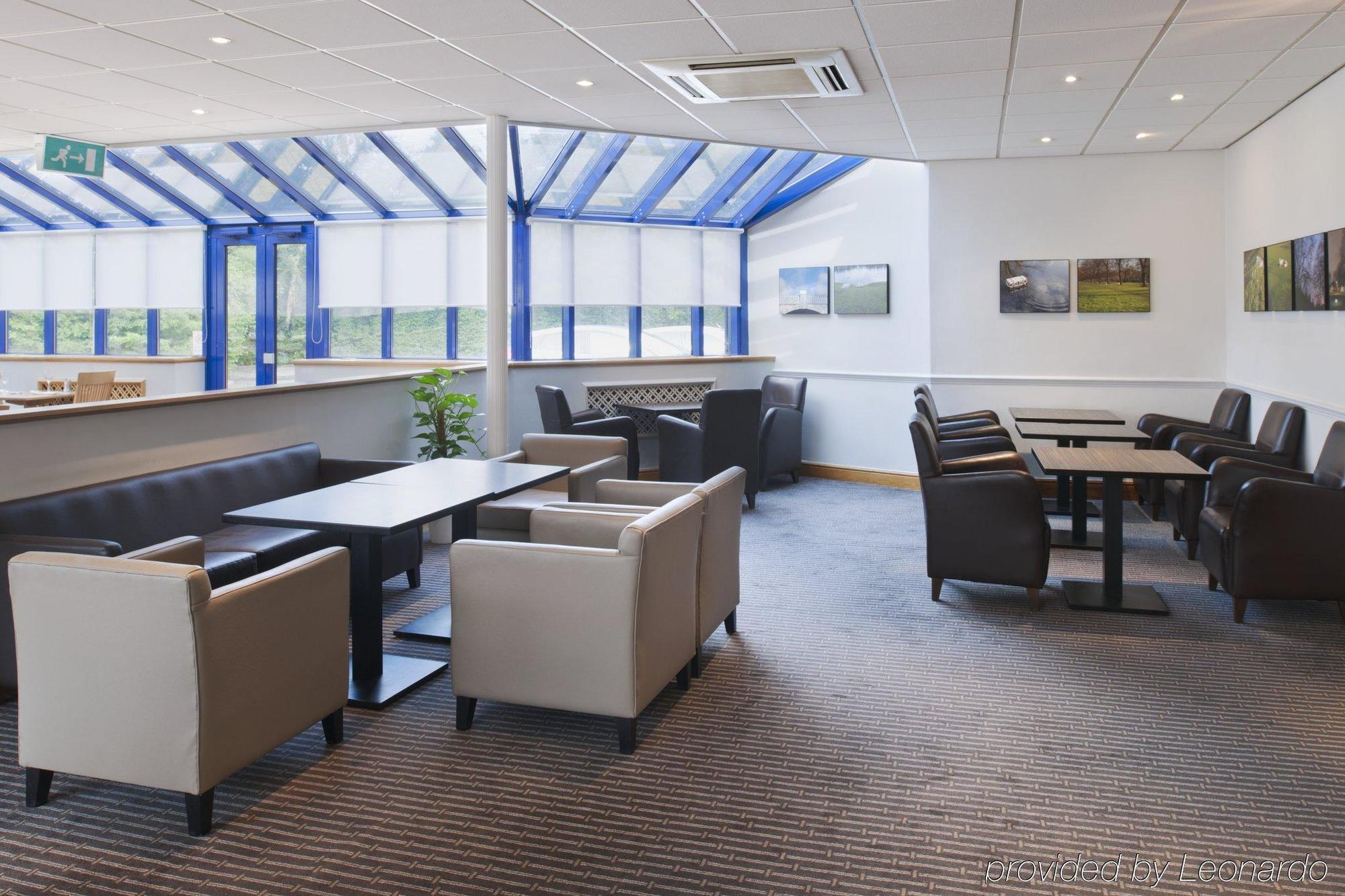 Holiday Inn Warrington By Ihg Zewnętrze zdjęcie
