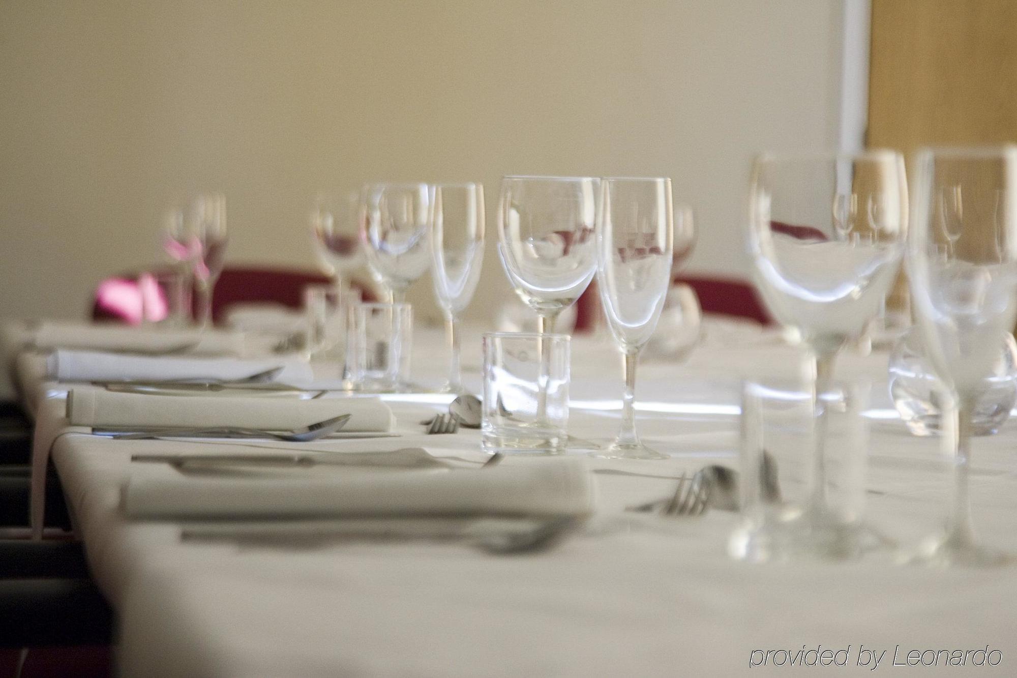 Holiday Inn Warrington By Ihg Zewnętrze zdjęcie